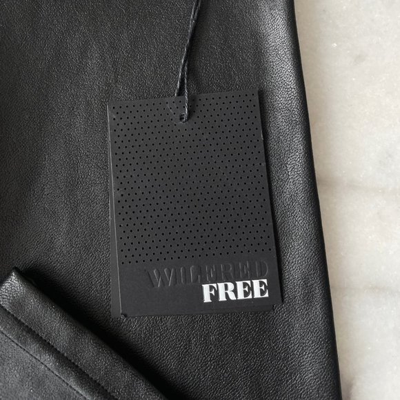 COPY - Aritzia Wilfred Free Daria Faux Leather Leggings - Picture 10 of 10